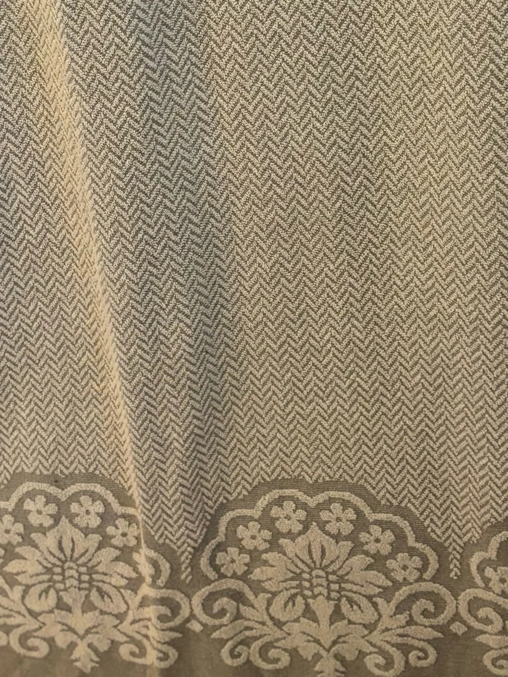 Common Thread Shower Curtain/Grey Medallion Raised Boarder Design-Cotton Towel